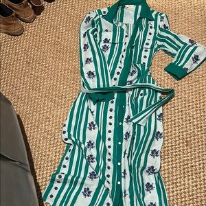 Roller Rabbit Green and White Wrap Dress with Puff Sleeves